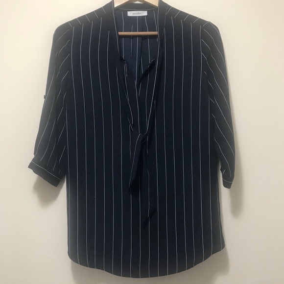 Mandee Navy Blue Striped Tie-Collar Blouse. S - Picture 3 of 12